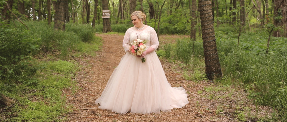 outdoor-wedding-bride.jpeg